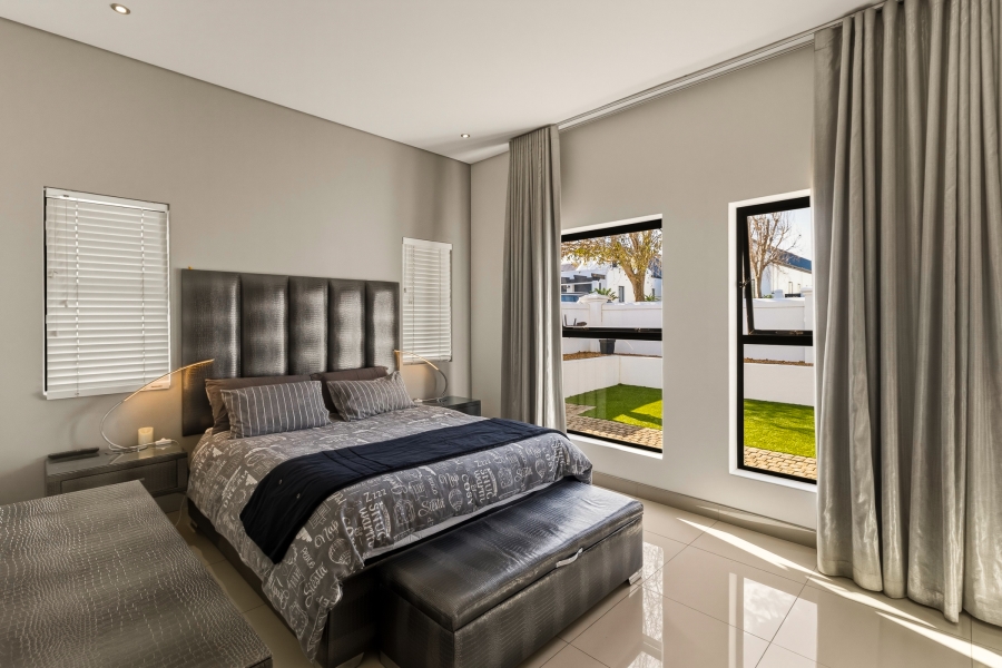 3 Bedroom Property for Sale in Croydon Vineyard Estate Western Cape